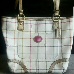 NWOT Leather Coach Tote--perfect for Spring